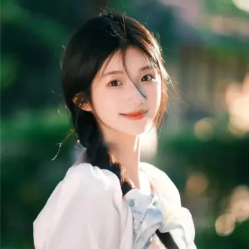 何女士